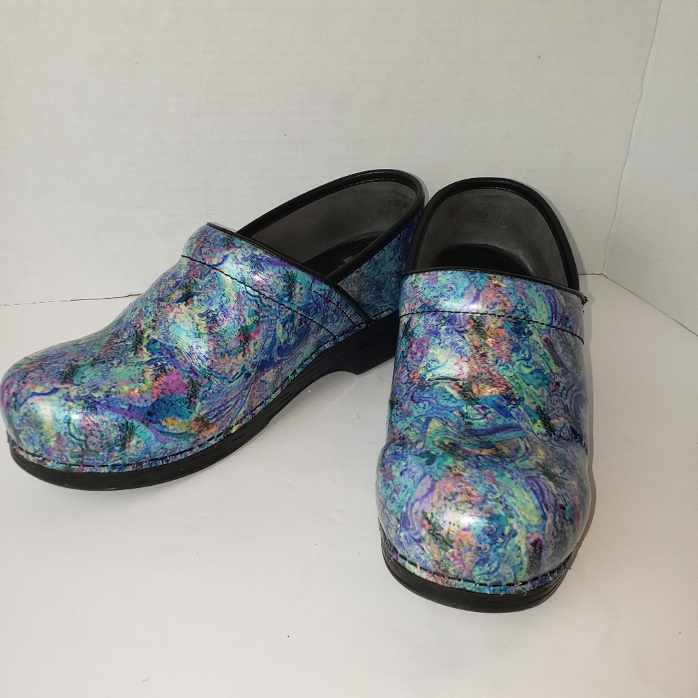 Dansko Clogs - Picture 2 of 7